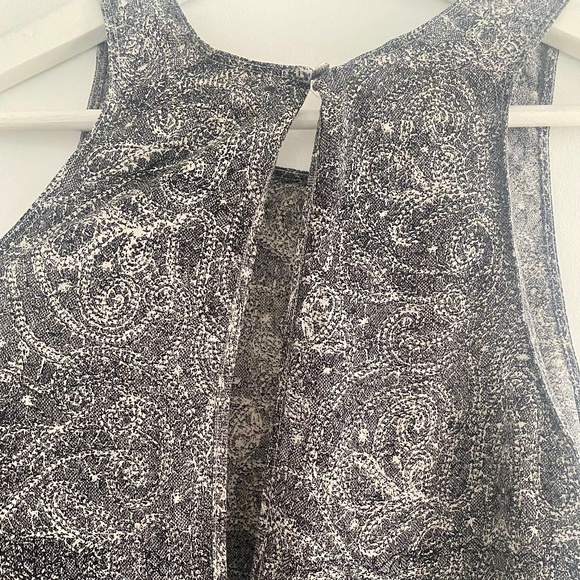 100% Silk Top by Wilfred - Picture 3 of 5